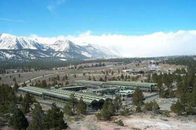 Ormat, California, Mammoth Lake yakınlarında jeotermal kuyu testleri yapıyor
