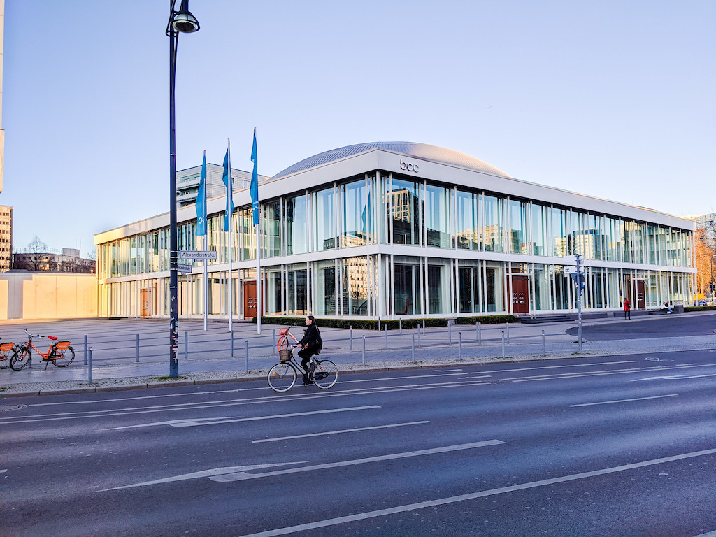 Berlin Kongre Merkezi BCC, Almanya (kaynak: Flickr / Mitch Altman, creative commons)