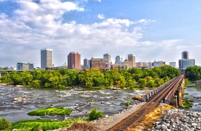 Virginia, jeotermal enerjiyi yenilenebilir enerji portföy standardına dahil etmek için yasa çıkardı